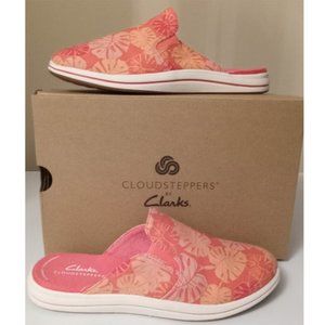 New Clarks Mules Size 7.5